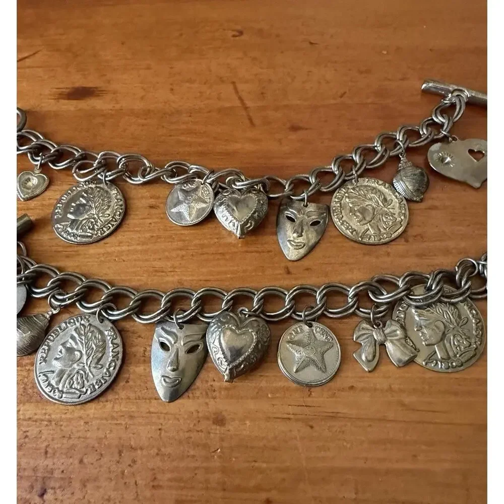 Unbranded unique set